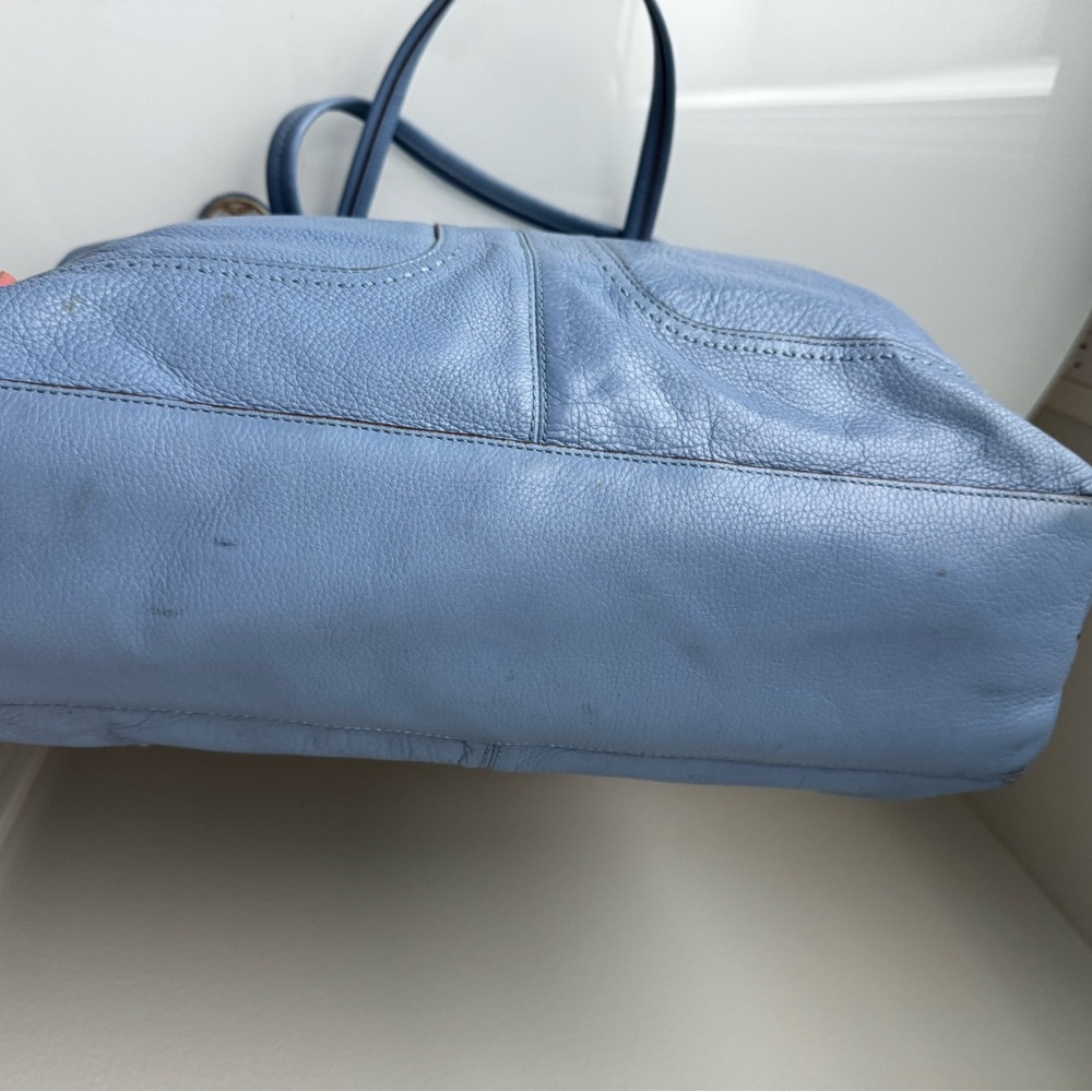 Tory Burch Tote Bag Light Blue Leather - Picture 12 of 17